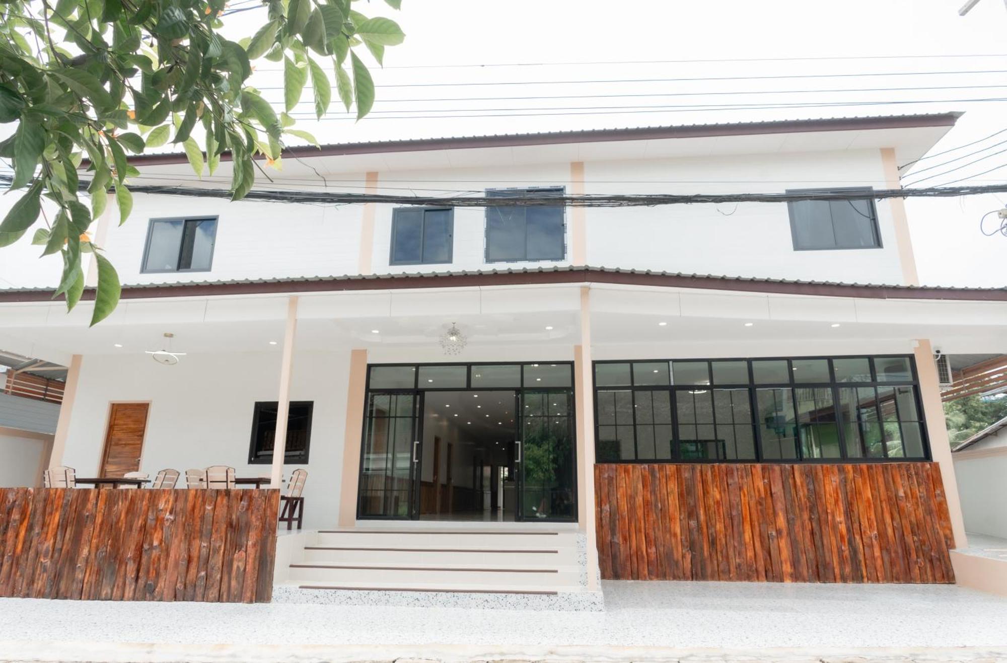 Chotika Hotel โรงแรมโชติกา ณ เชียงคาน מראה חיצוני תמונה